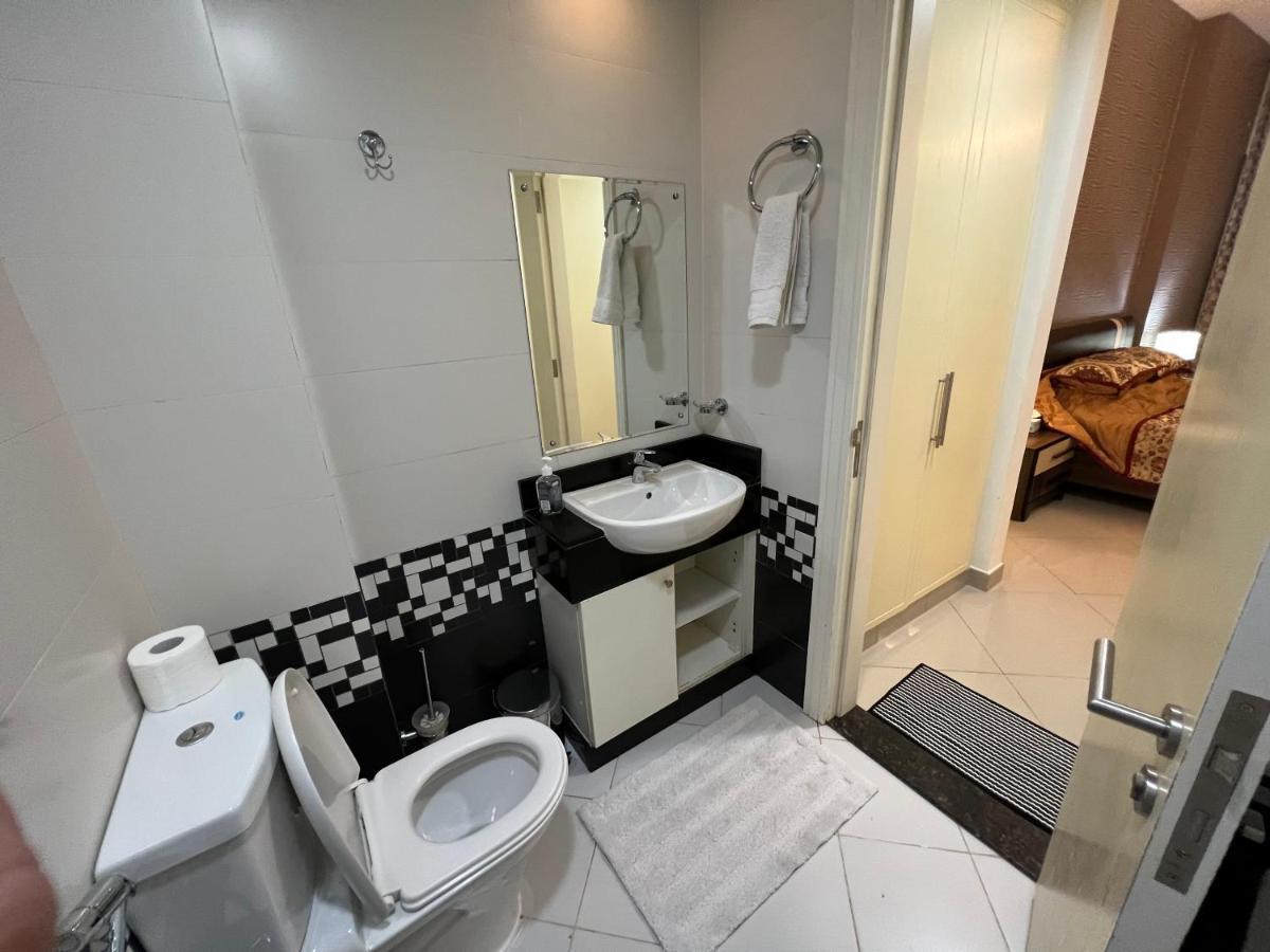 Large Size One Bedroom Apartment With Sea View Abu Dzabi Kültér fotó