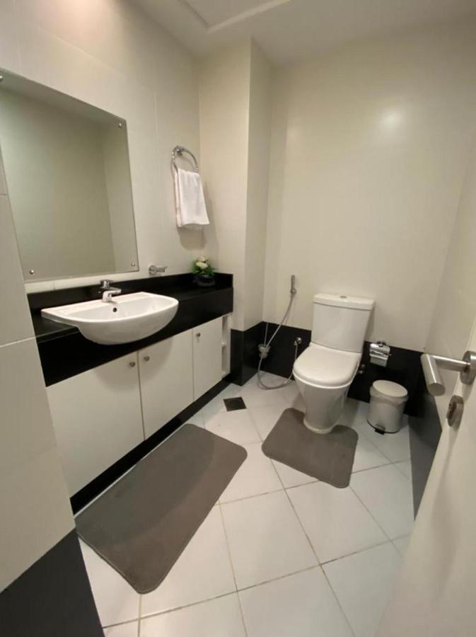 Large Size One Bedroom Apartment With Sea View Abu Dzabi Kültér fotó