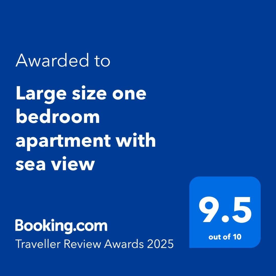 Large Size One Bedroom Apartment With Sea View Abu Dzabi Kültér fotó